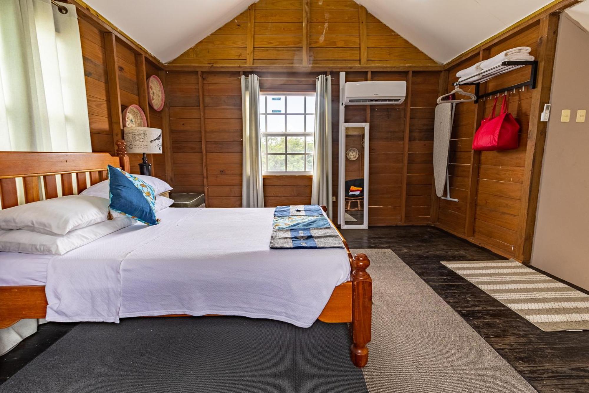 Beach Studio In Crown Point Bon Accord Village Exterior photo